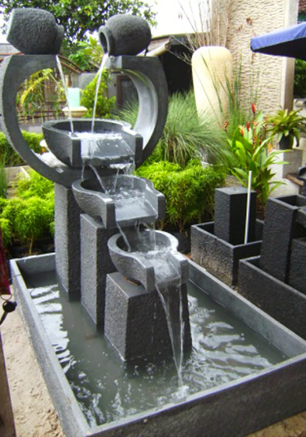 Jasa pembuatan kolam minimalis | desain miniatur air terjun | dekorasi taman minimalis | pembuatan saung gazebo