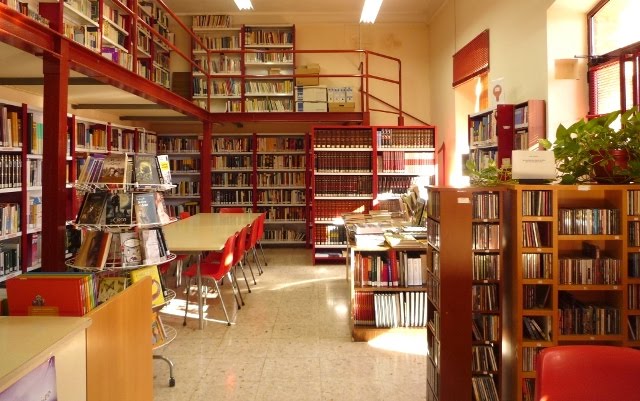 Biblioteca y Universidad Popular de Cózar