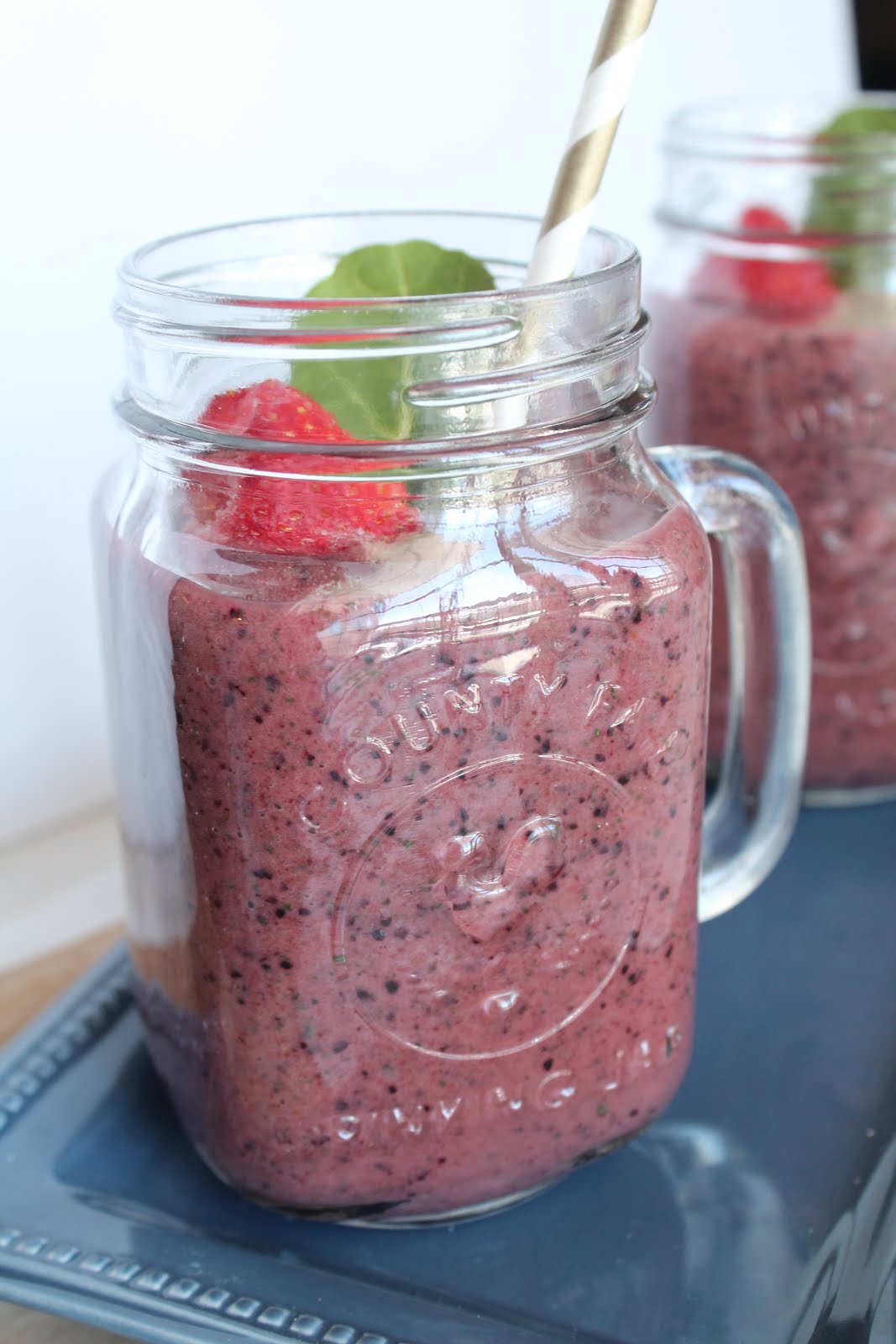 Maddie Butterfield BERRY DELIGHT SMOOTHIE