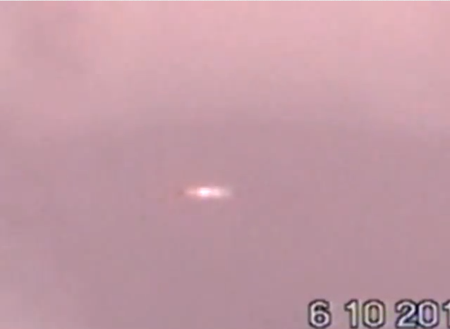 20121021+08 Grabada en Escocia la increíble tecnología de fusión de los OVNIS lumínicos