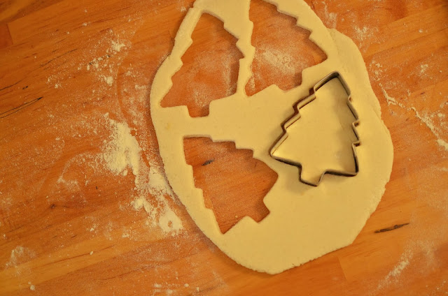 Christmas ornament to make The Frugal Mama Files: Easy, frugal and festive: Salt Dough Christmas