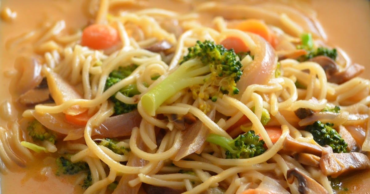 Busy Spoons Vegetable noodles in coconut sauce