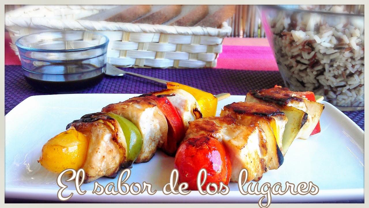 Brochetas De Pollo Y Verduras.
