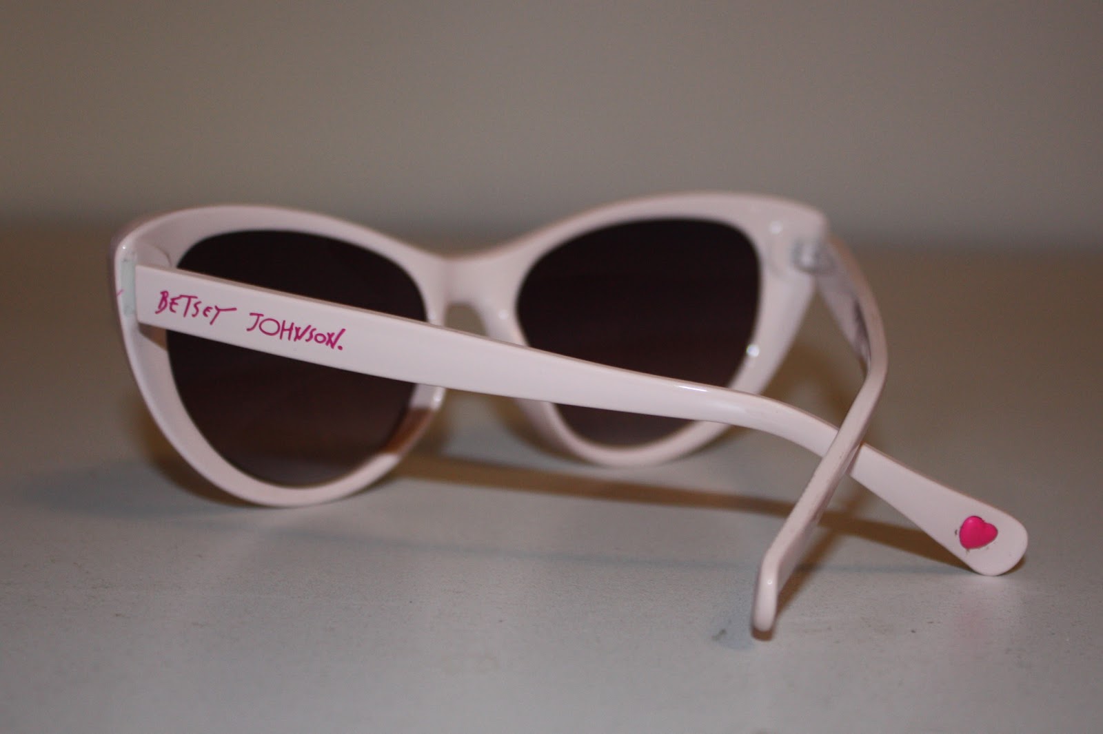 An Aura of Beaudy Shop For Less at T.J.MAXX & Marshalls!