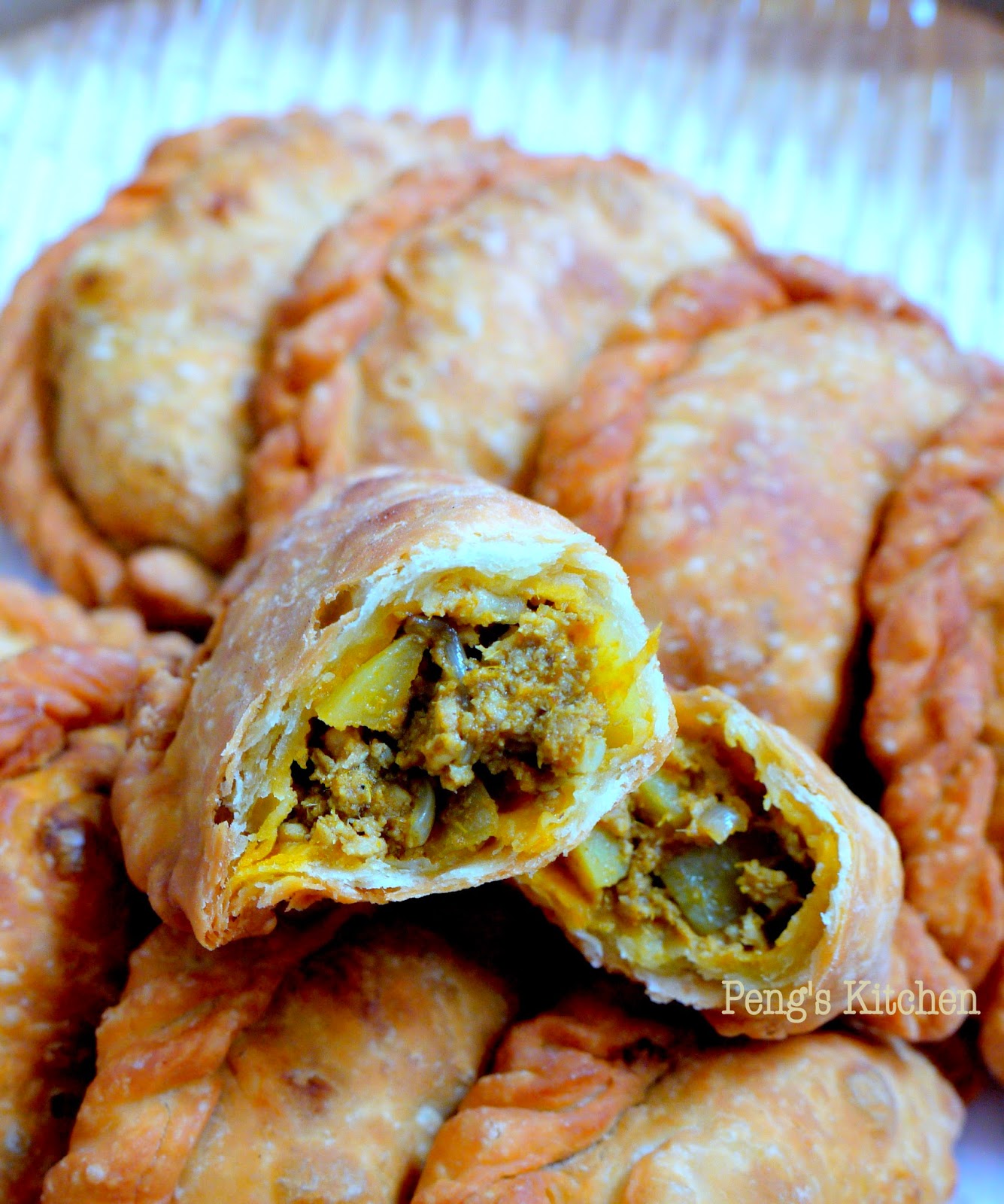 Peng's Kitchen Chicken Curry Puffs