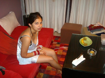 College Girls Private friendship and very romantic onilne chatting and ... College Girls Private friendship and very romantic onilne chatting and ...