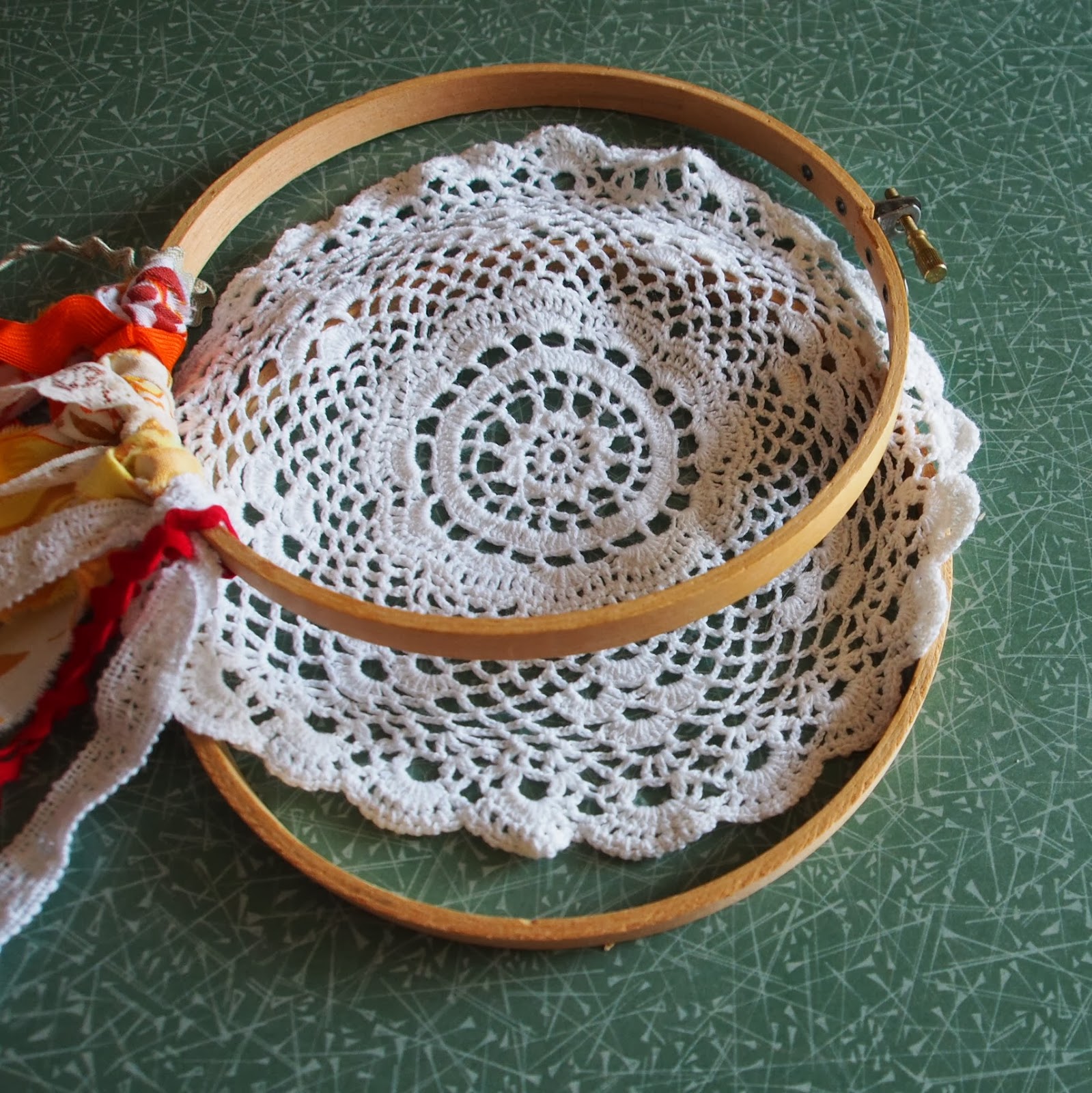 Zaranne Handmade doily dream catcher tutorial + giveaway