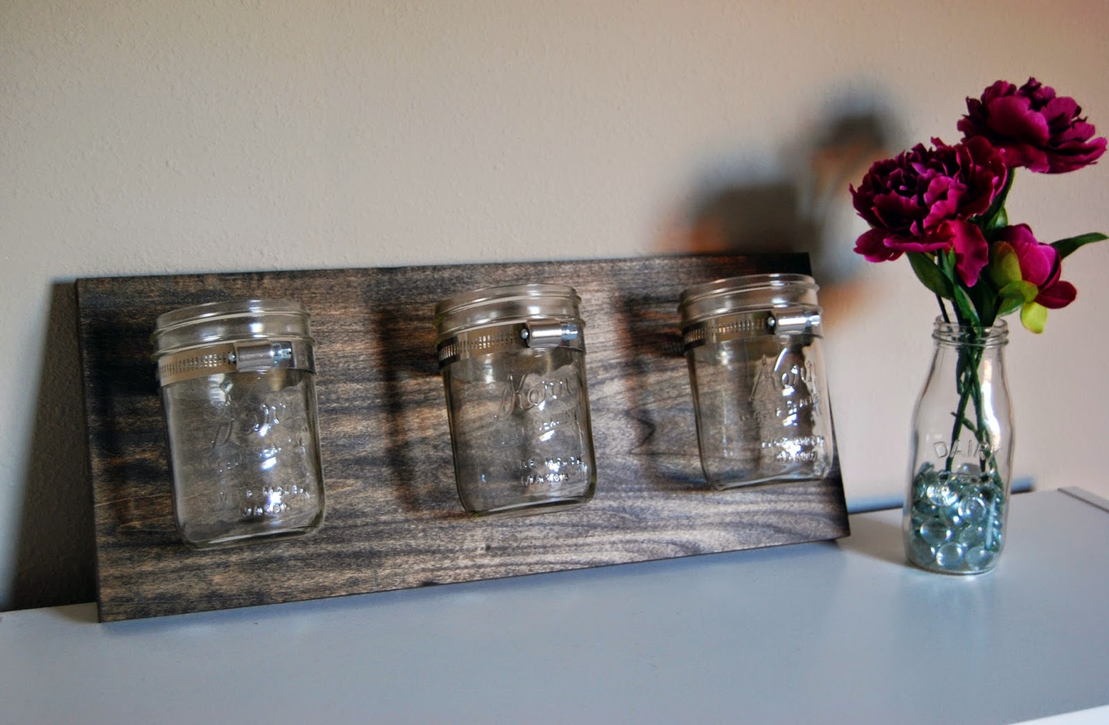 Rustic Rays Mason Jar Organizer