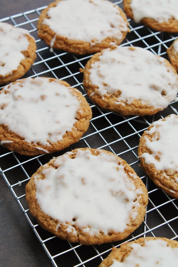 Whatcha Makin' Now? Glazed Oatmeal Cookies SweetSurprise