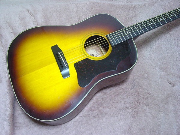 話題の行列 MG-30 MORRIS 美品 縦ロゴ J-45コピーモデル) (Gibson - アコースティックギター