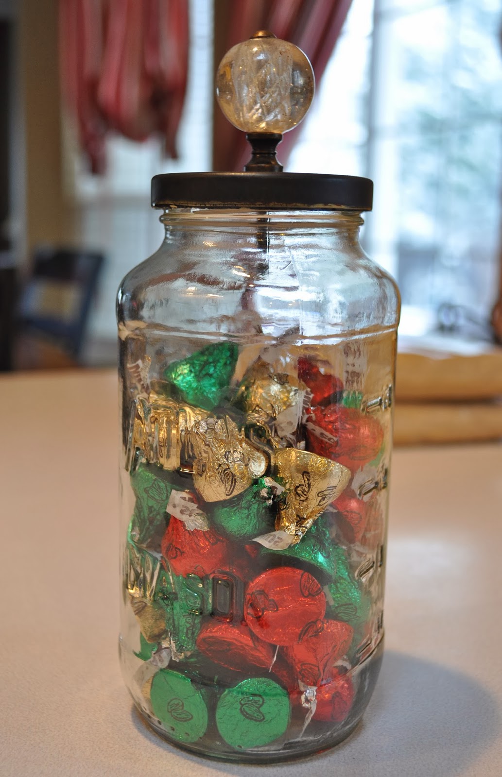 Lisa's Scribbles » Blog Archive » DIY Christmas Candy Jars