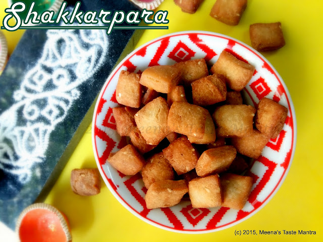 Shakkarpara | Shankarpali | Sweet Pillow Chips