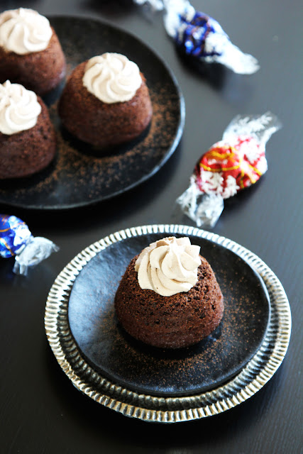 easy molten chocolate cupcakes