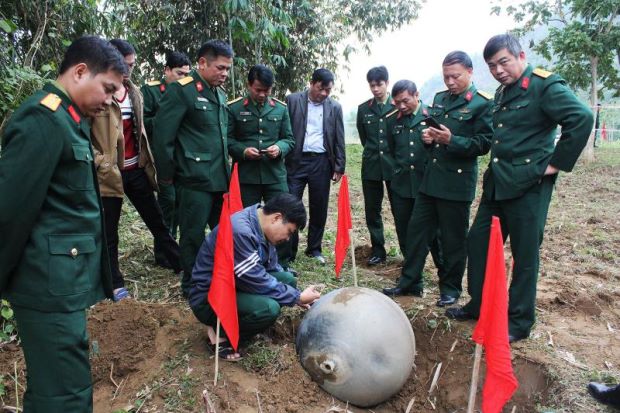 Tentera Vietnam Siasat Misteri 'Bola Angkasa' 