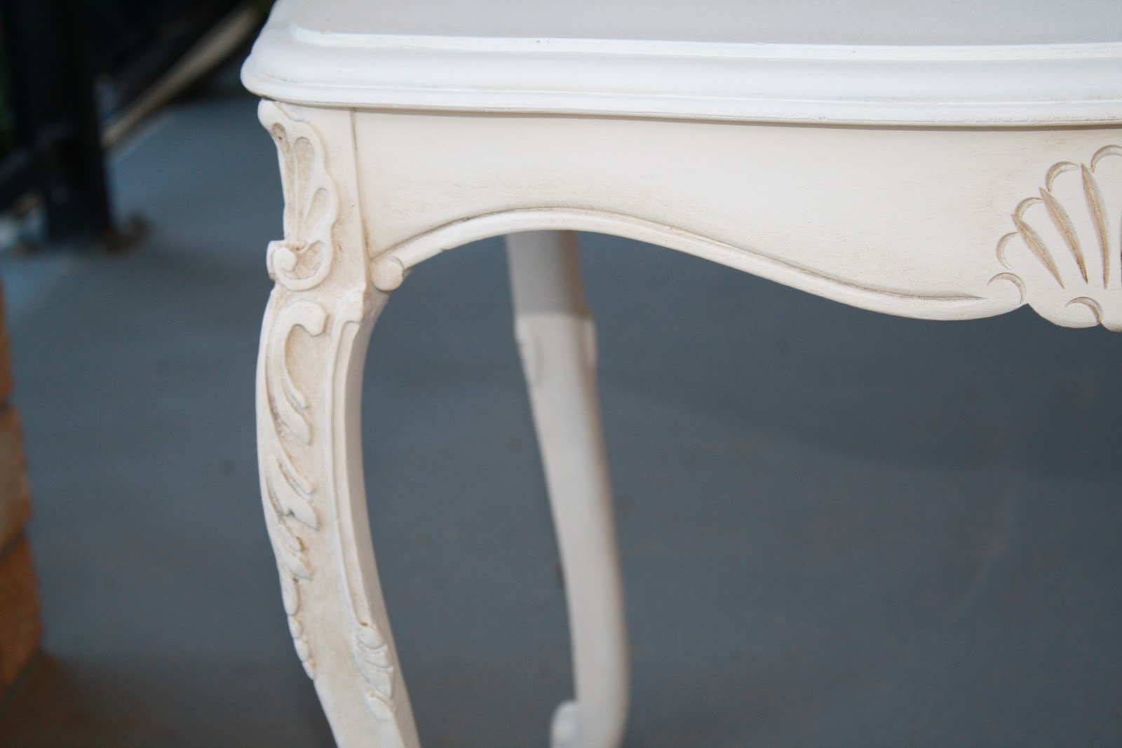 Cameo Bliss Designs Part ThreeMilk Paint vs Chalk Paint vs Latex