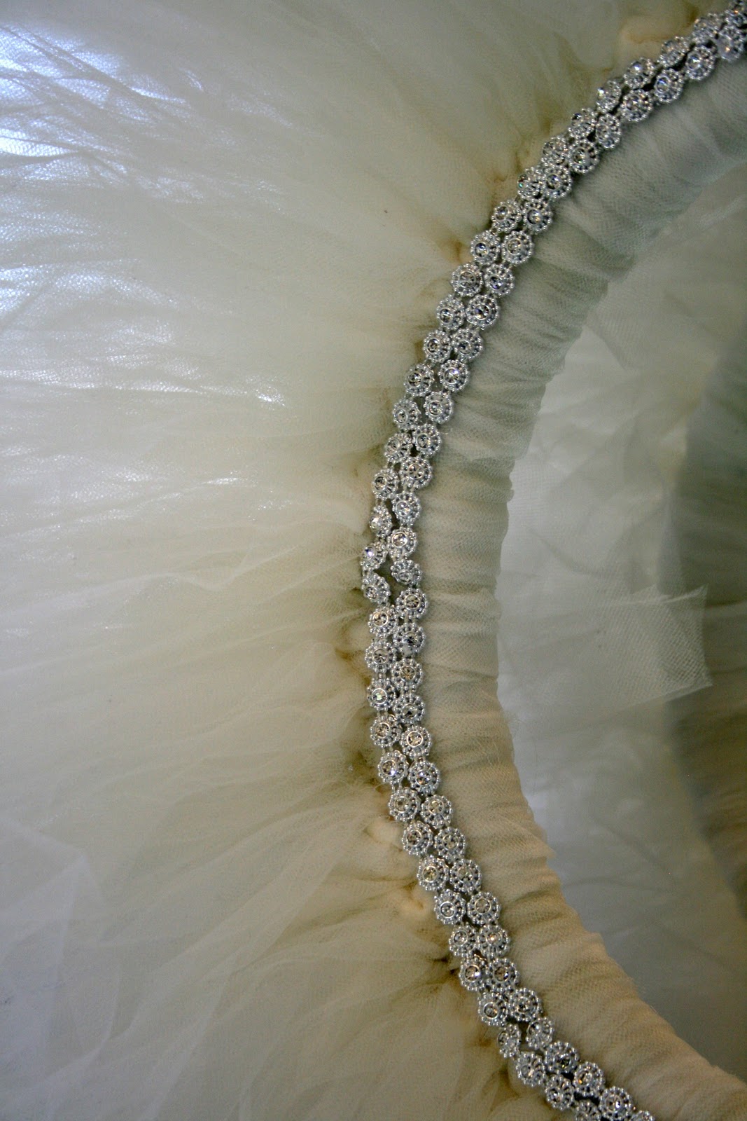 Pajama Crafters Rhinestone & Tulle Wreath