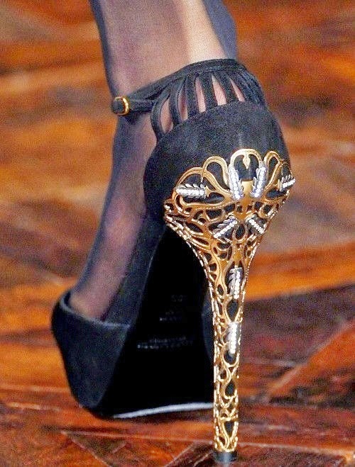 L . Style WINTER SHOE COUTURE