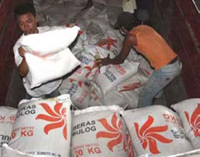 Kepala Divisi Regional (Divre) Perum Bulog Maluku Faisal Assagaff mengatakan, penyaluran beras untuk keluarga miskin atau yang disebut Raskin 14 akan disalurkan pada November 2015.