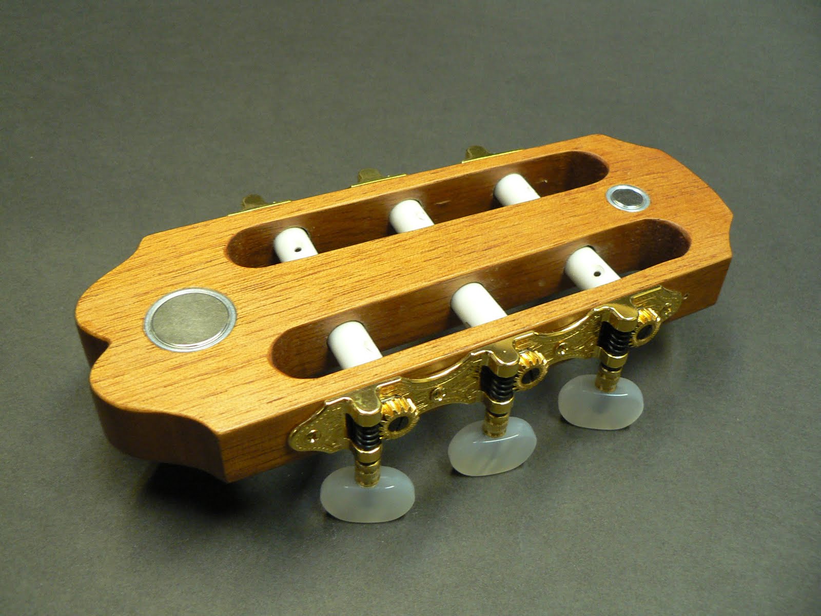 Can You Use Classical Guitar Strings On A Ukulele