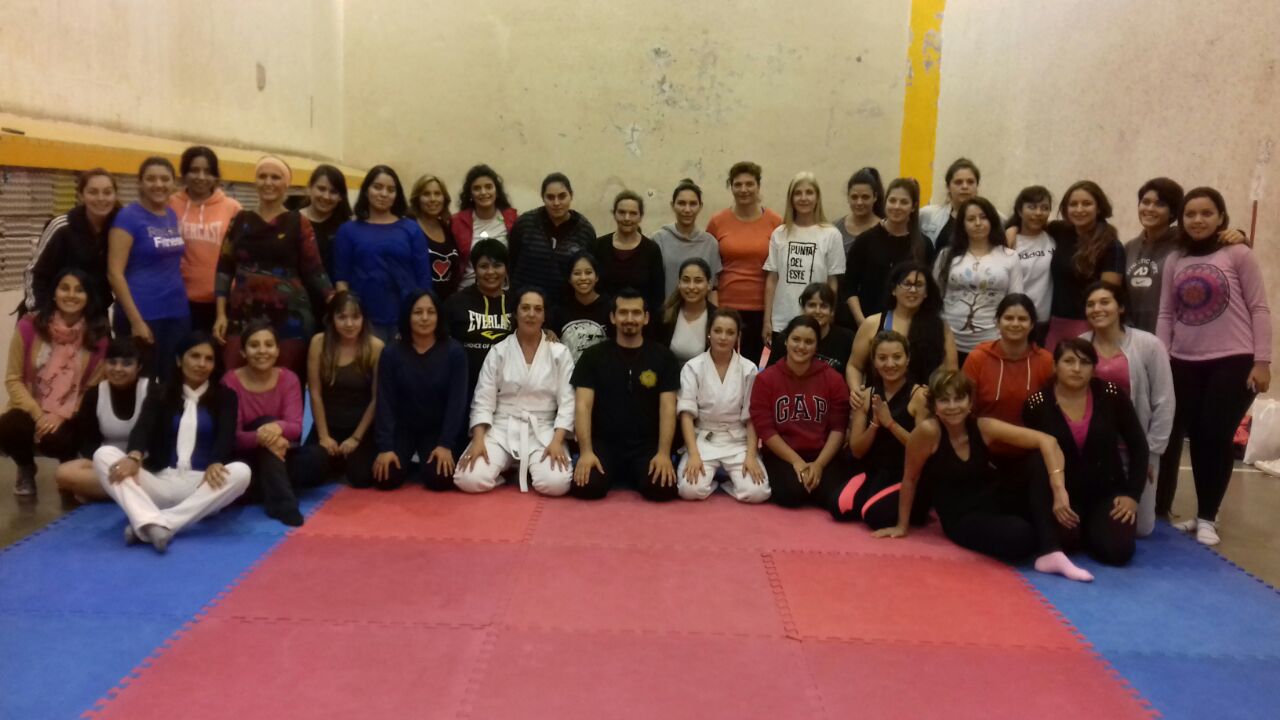 CURSO DEFENSA PERSONAL FEMENINA, MAYO 2016