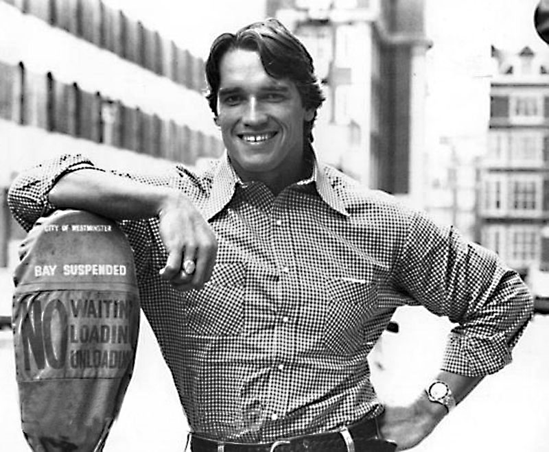 Arnold-Schwarzenegger-Rolex-GMT-Master-Standing