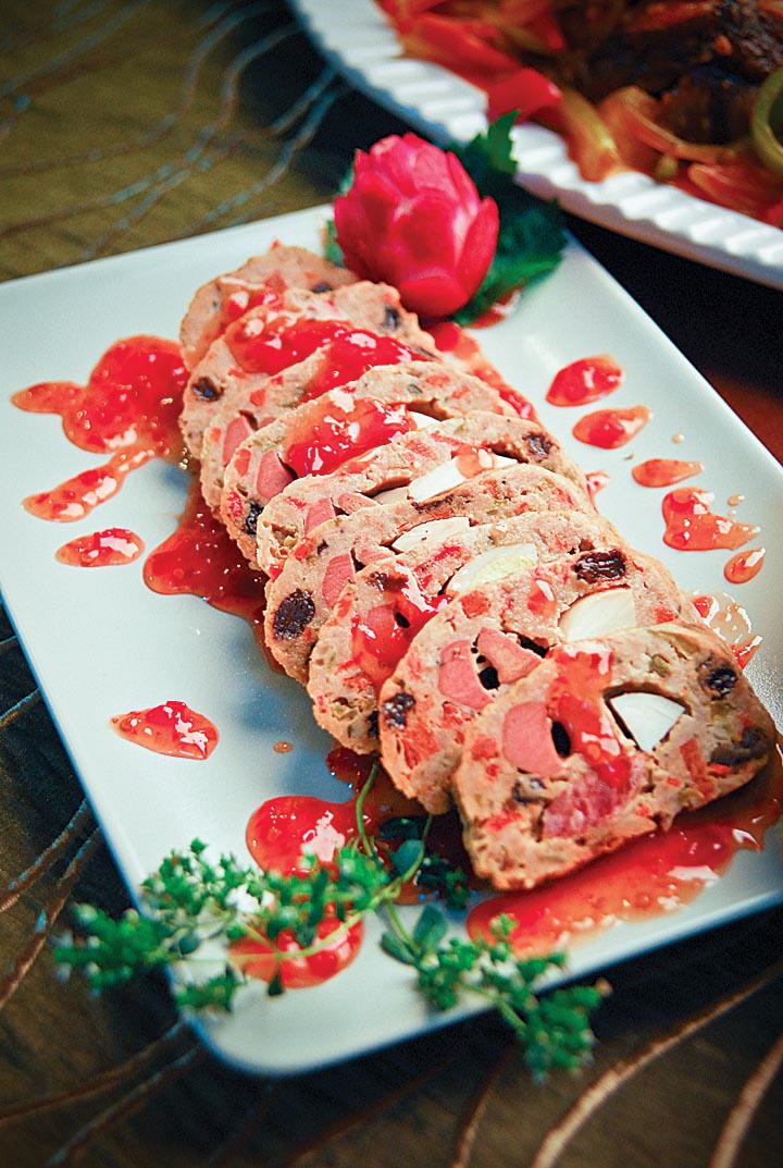 Isla Kulinarya Embutido (Pinoy Meatloaf)