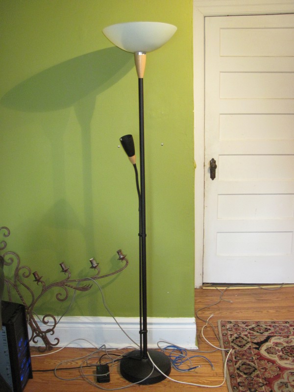 Ikea Patrull Klämma Verlängerung ~ April 30, 2011 Ikea floor lamp + reading light with dimmer, $25 Ikea Patrull Klämma Verlängerung ~ April 30, 2011 Ikea floor lamp + reading light with dimmer, $25