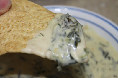 Slow Cooker Spinach and Articoke Dip 