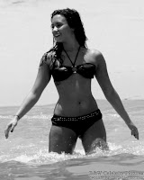B&W pictures of Demi Lovato,wearing sexy bikini, in Mexico pic 5