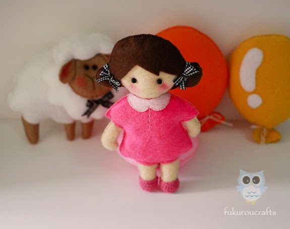 Cute Girl Felt Doll Christmas ornaments, handmade,  เครื่องประดับ, ตกแต่ง ต้น คริสมาสต์  ปีใหม่  ตุ๊กตา เด็ก ผู้ หญิง ผ้า สักหลาด น่ารัก