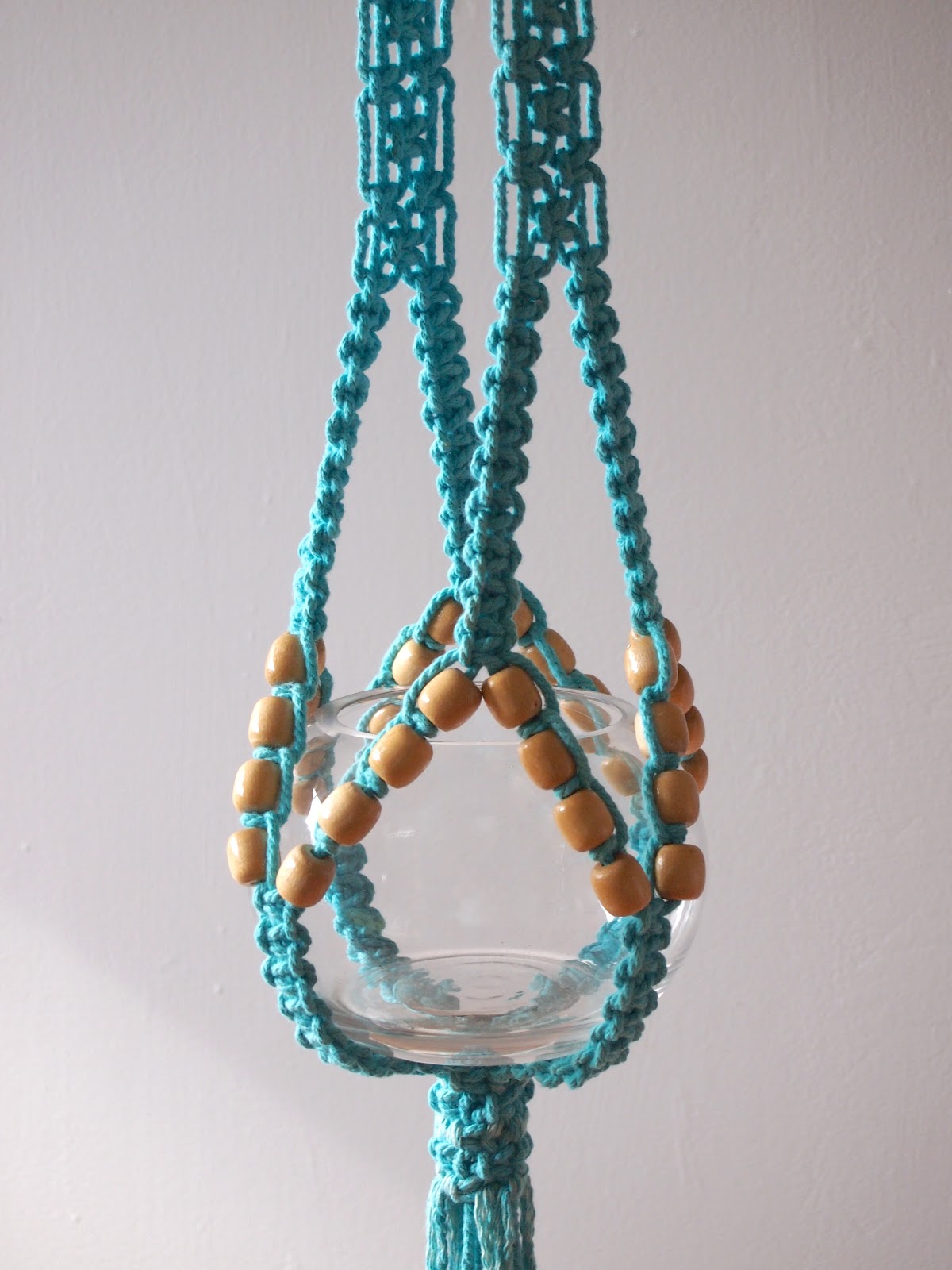 ouch flower Vintage Beads + Macramé = Perfect