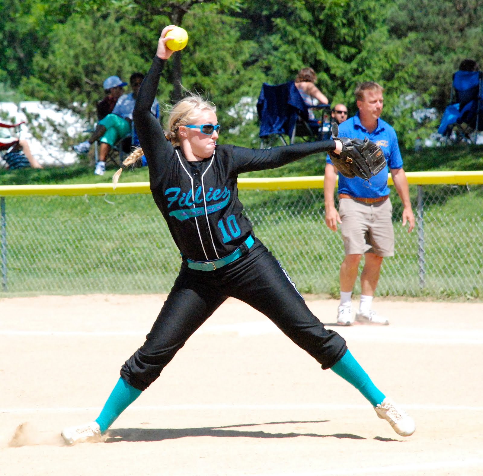 THE BONA SOFTBALL UNIVERSE Announcing the SBU Softball 2012 Early