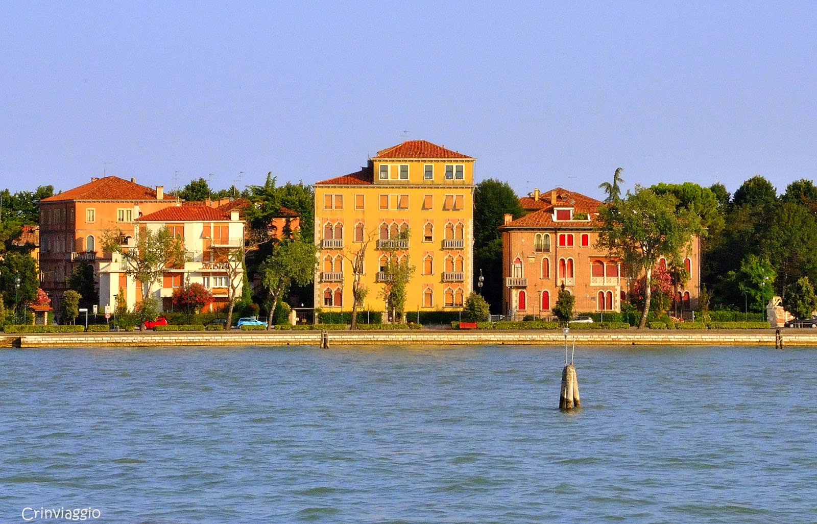 VENEZIA, PUNTI DI VISTA DIVERSI PICTURE POST CRINVIAGGIO