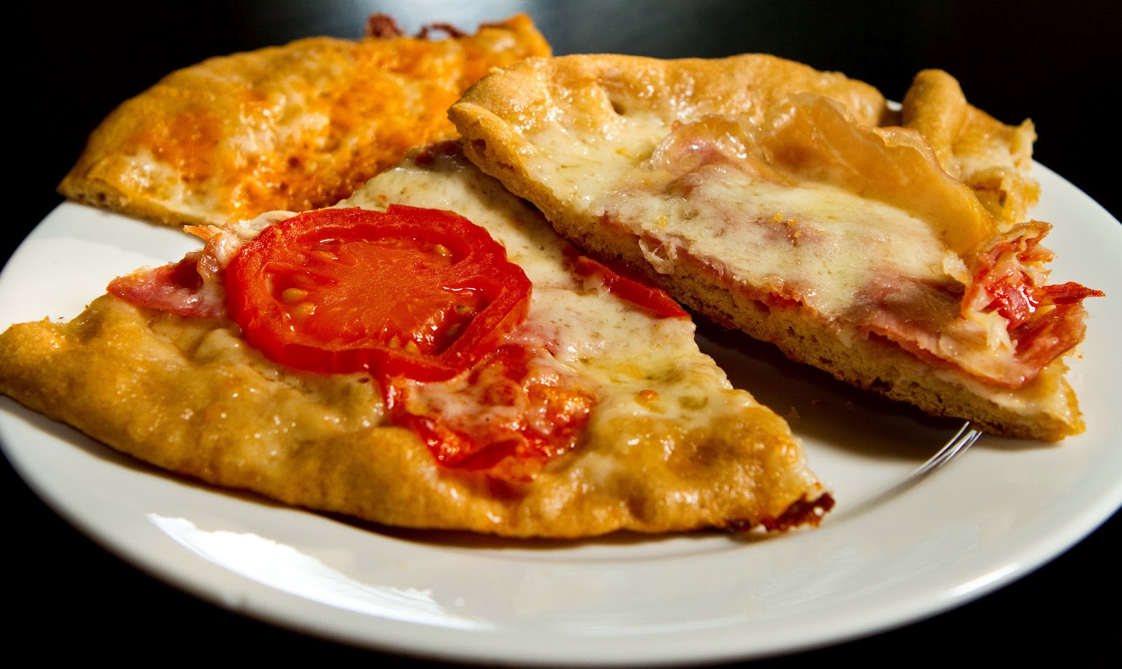 {un}subdued appetite Dutch Oven Pizza