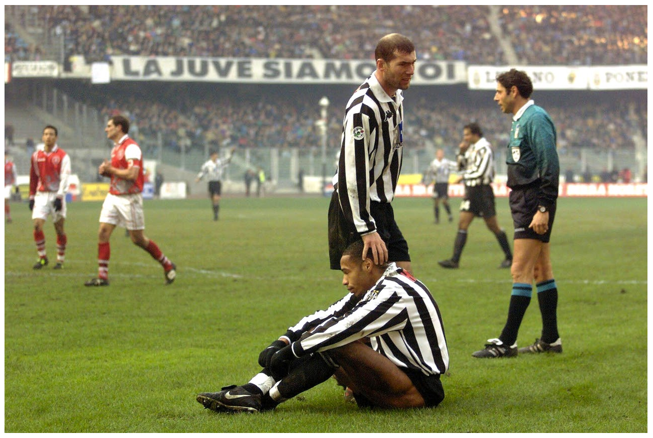Thierry+HENRY+et+Zinedine+ZIDANE+-+Juventus+de+Turin+1999.png