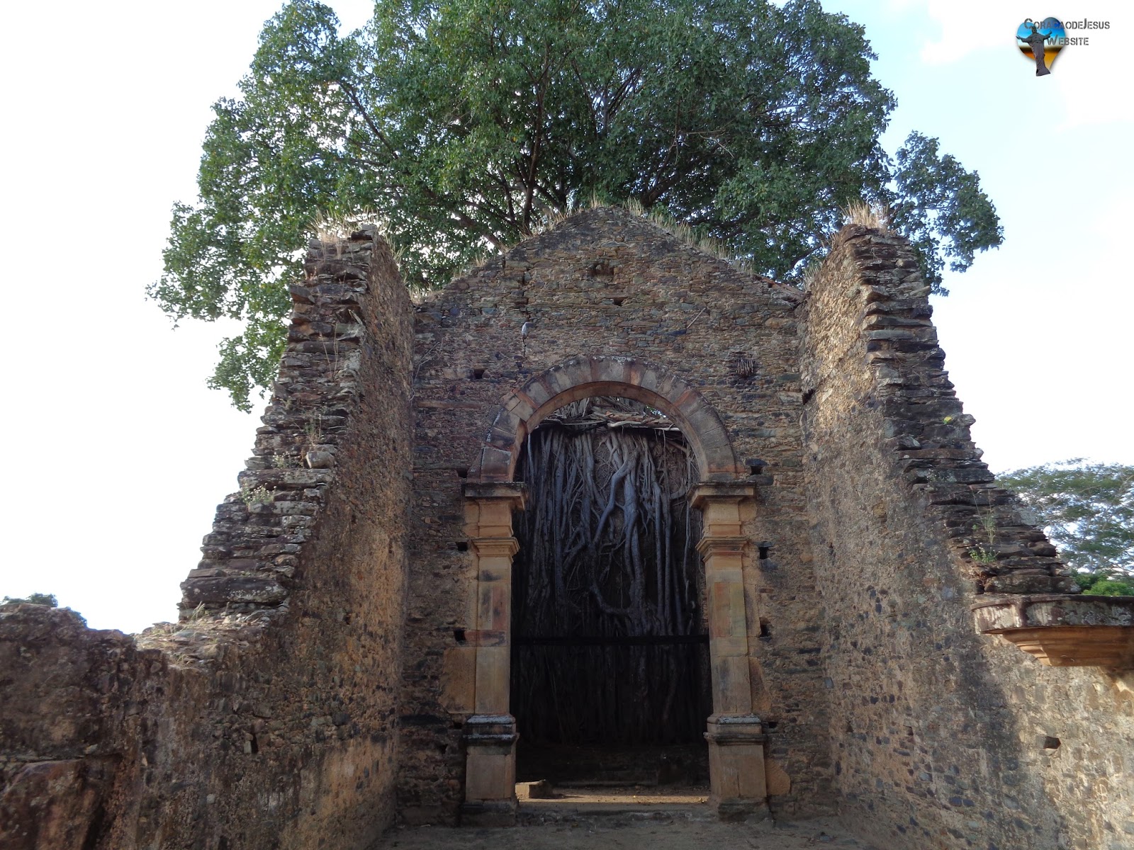Igreja de Pedras  Coração de Jesus  MG