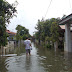 Foto-Foto Banjir Besar Di Perumahan Limas Indah Minggu Pagi 19 Januari 2014
