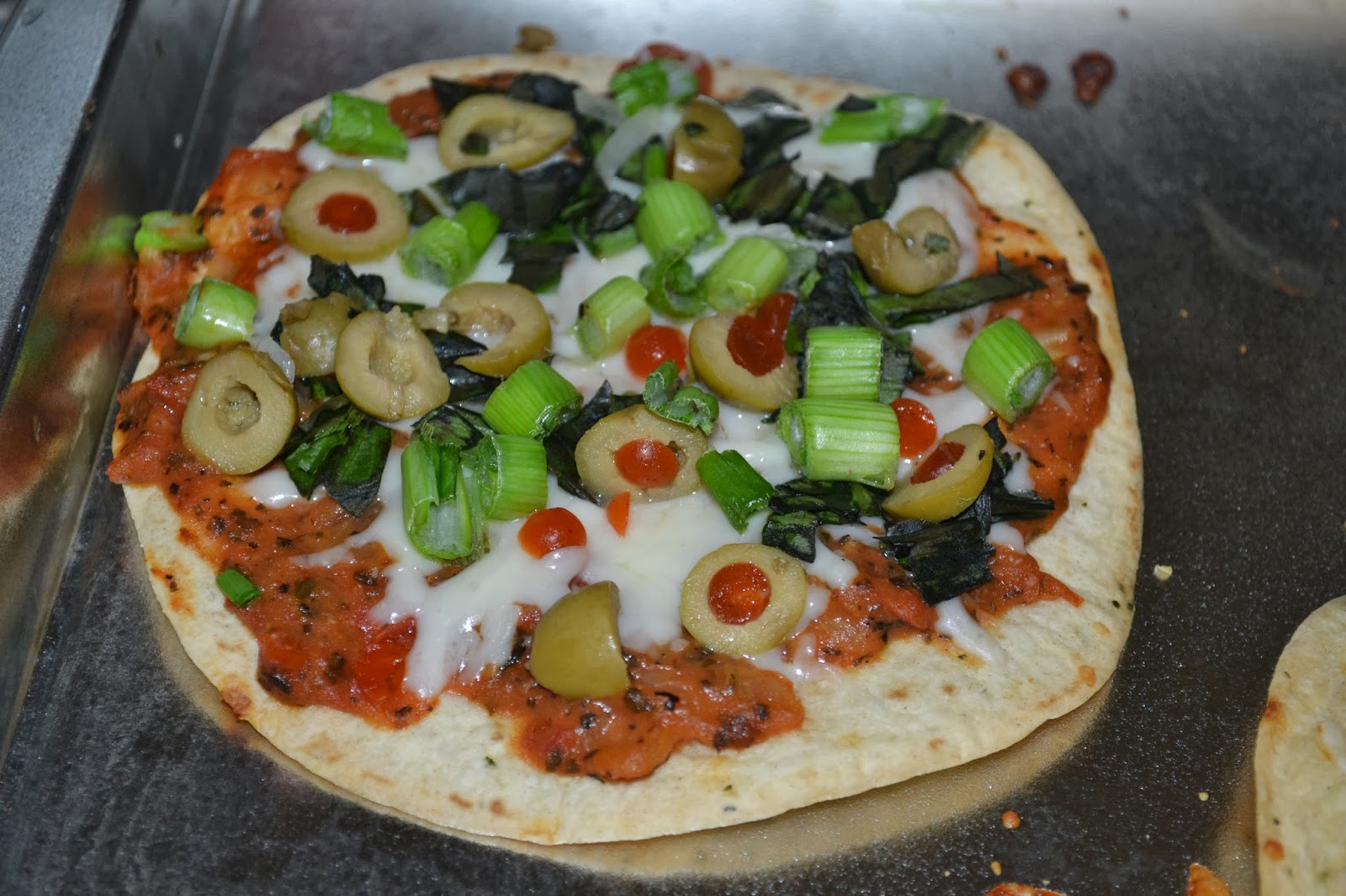 Clean"er" Eating "Cleaner" PizzaNo Cauliflower here!