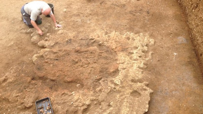 Possible Saxon bread oven found in Norfolk