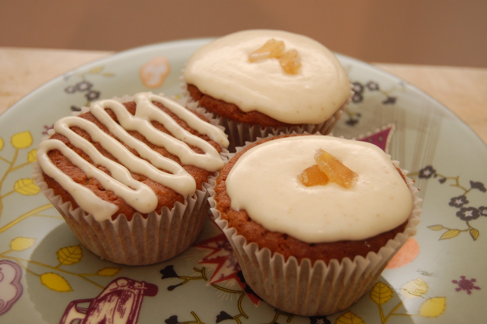 how to eat properly spicy quadruple ginger cupcakes with ginger cream