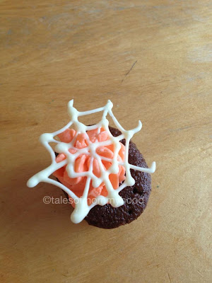 mini halloween cupcakes