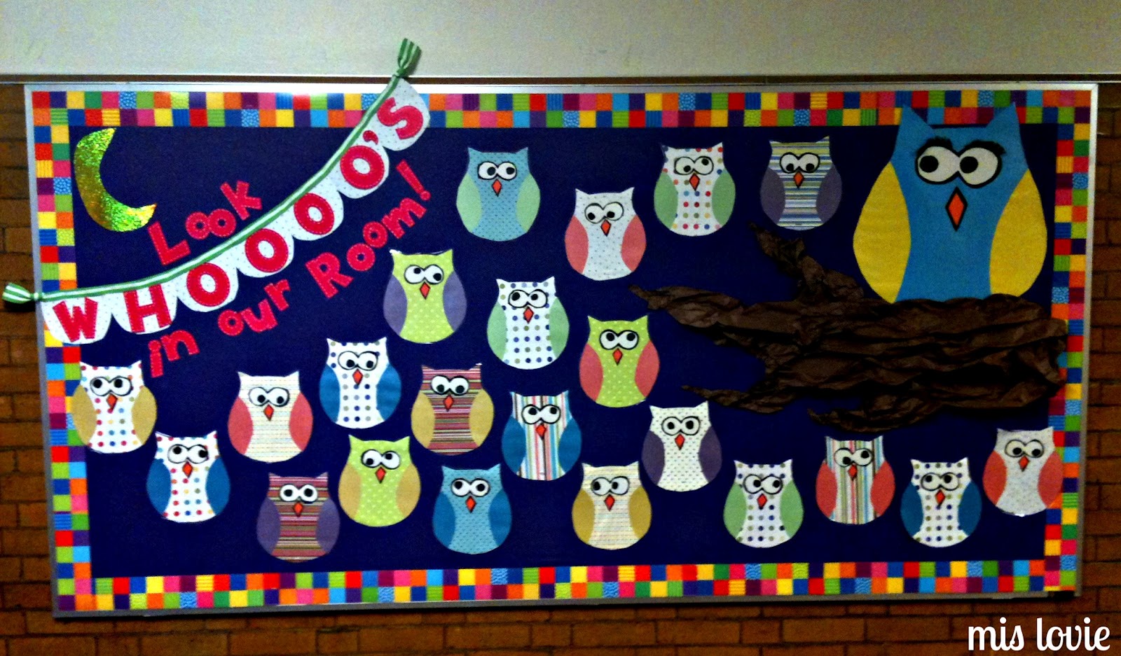 Miss Lovie Owl Bulletin Board and Scallop Bunting Tutorial