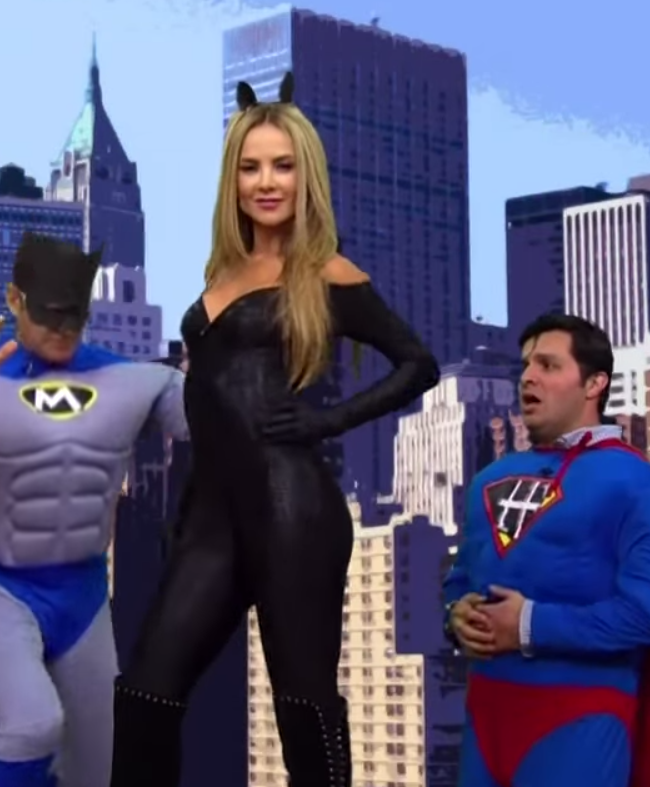 Women-of-Despierta-America Ximena Córdoba Puts The SUPER In SUPERHEROINE On ¡Despierta América ...