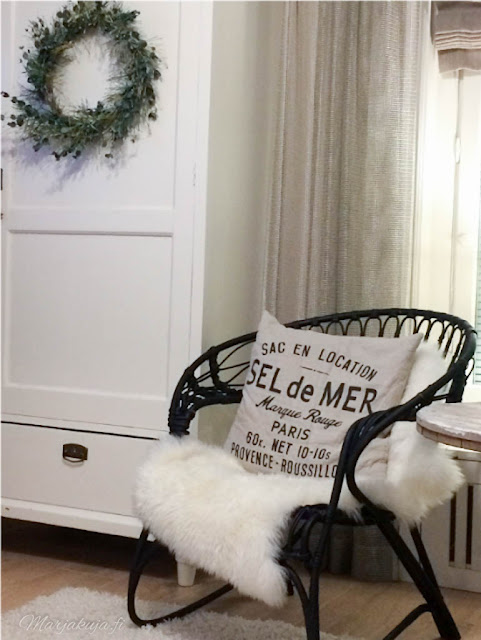 rottinkituoli parolan lumikenkä ikea H&M sisustus skandinaavinen musta