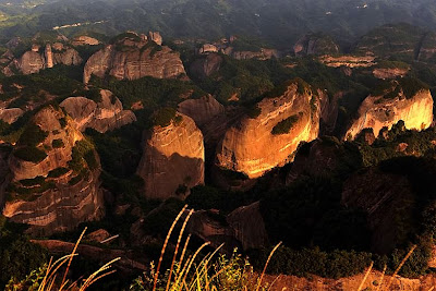 (China Danxia) - Mount Langshan in Human