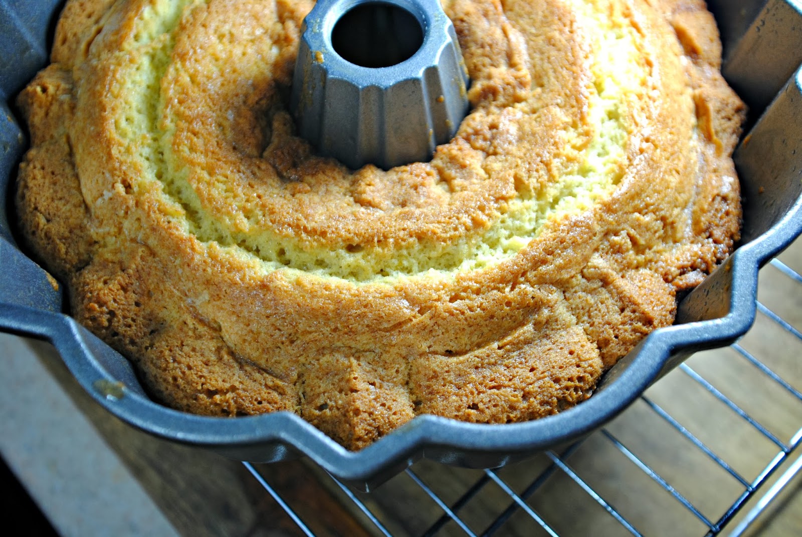 GourmetGents The Forbidden Fruit (Grapefruit Mascarpone Pound Cake)