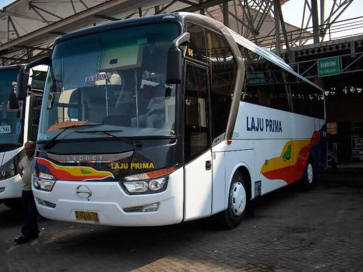 Laju Prima Pariwisata: Mengarungi Jalan Raya dengan Nyaman dan Aman