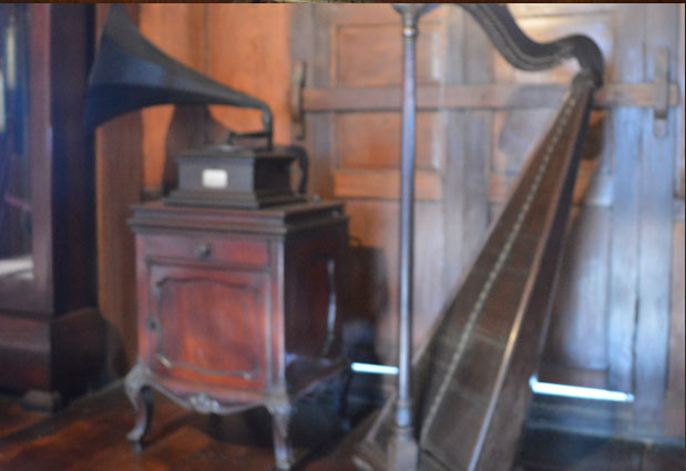 Antique musical instruments