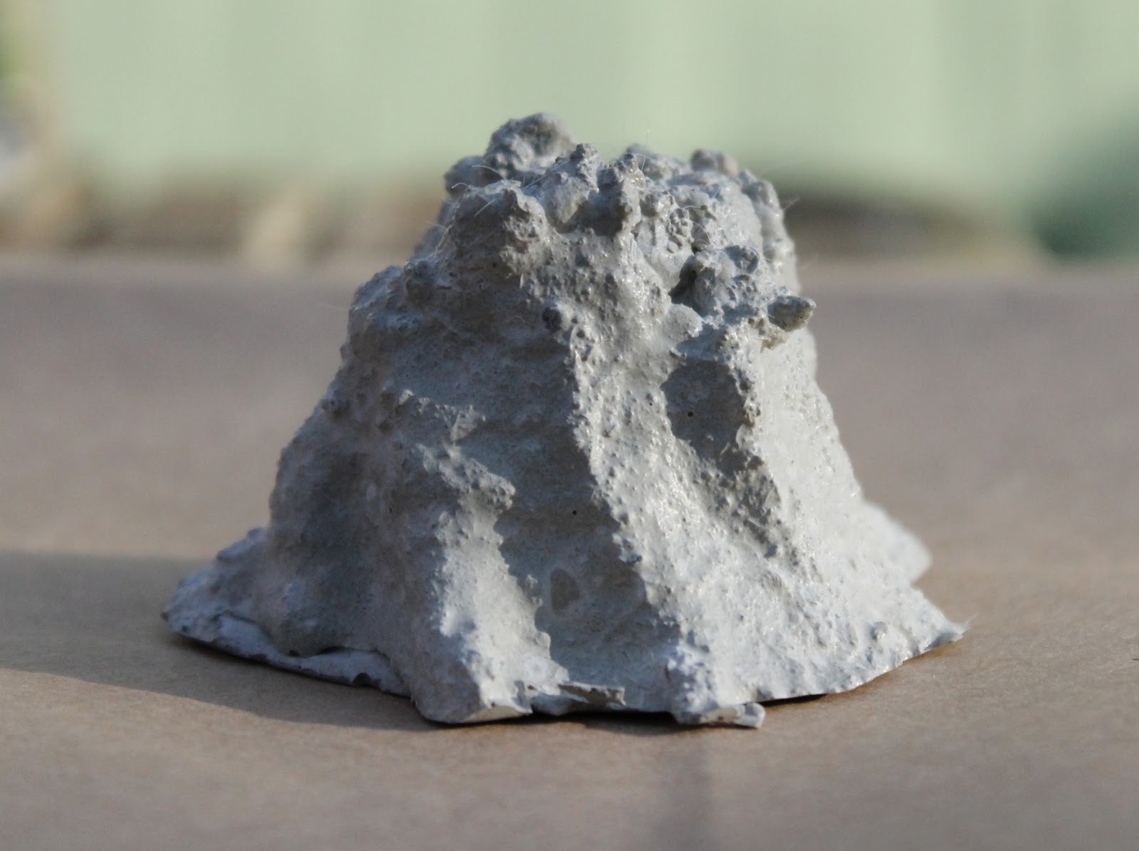 Crown Hill: DIY: Concrete Mushroom