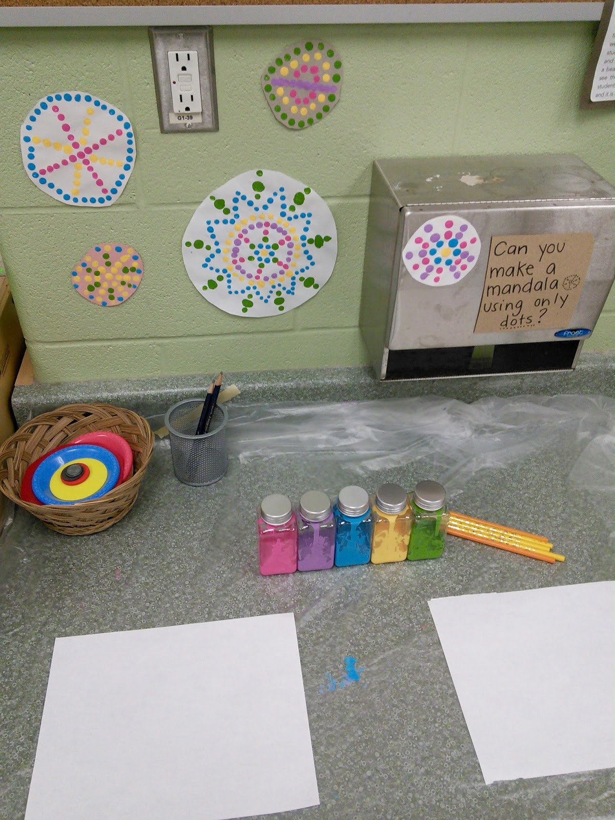 Thinking and Learning in Room 122 "Central Park Art Gallery for Kids"